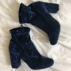 Blue velvet boots